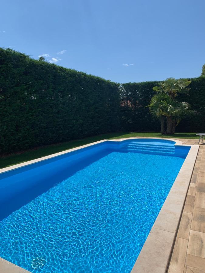 Villa Eva Karigador Новиград Екстериор снимка